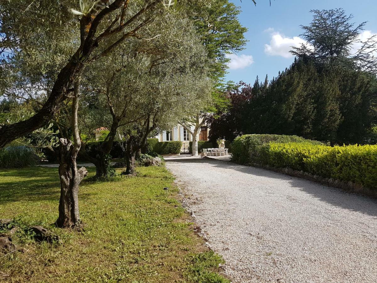 Bastide En Provence Apartment Auriol Exterior photo